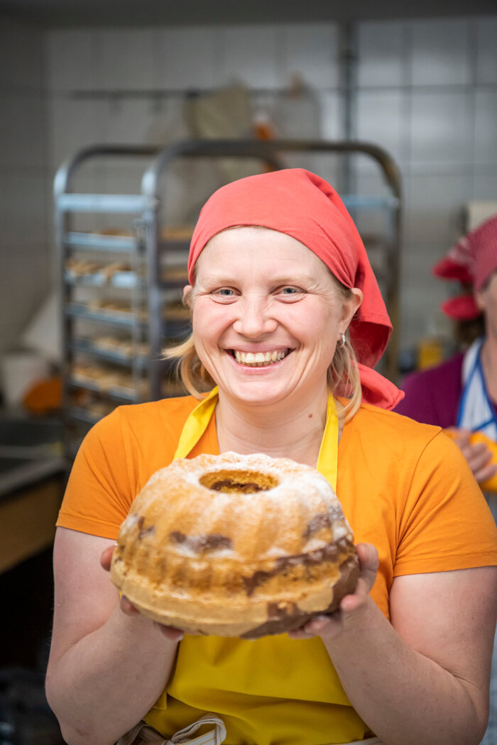 Franziska mit Gugelhupf